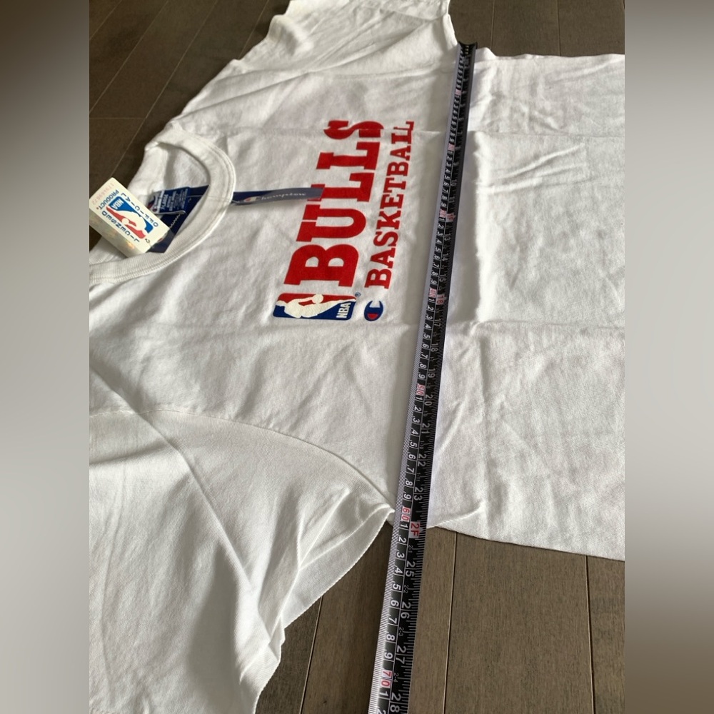 NWT Vintage Champion Chicago Bulls Practice Wear T-Shirt White XL NBA Deadstock - Picture 8 of 11
